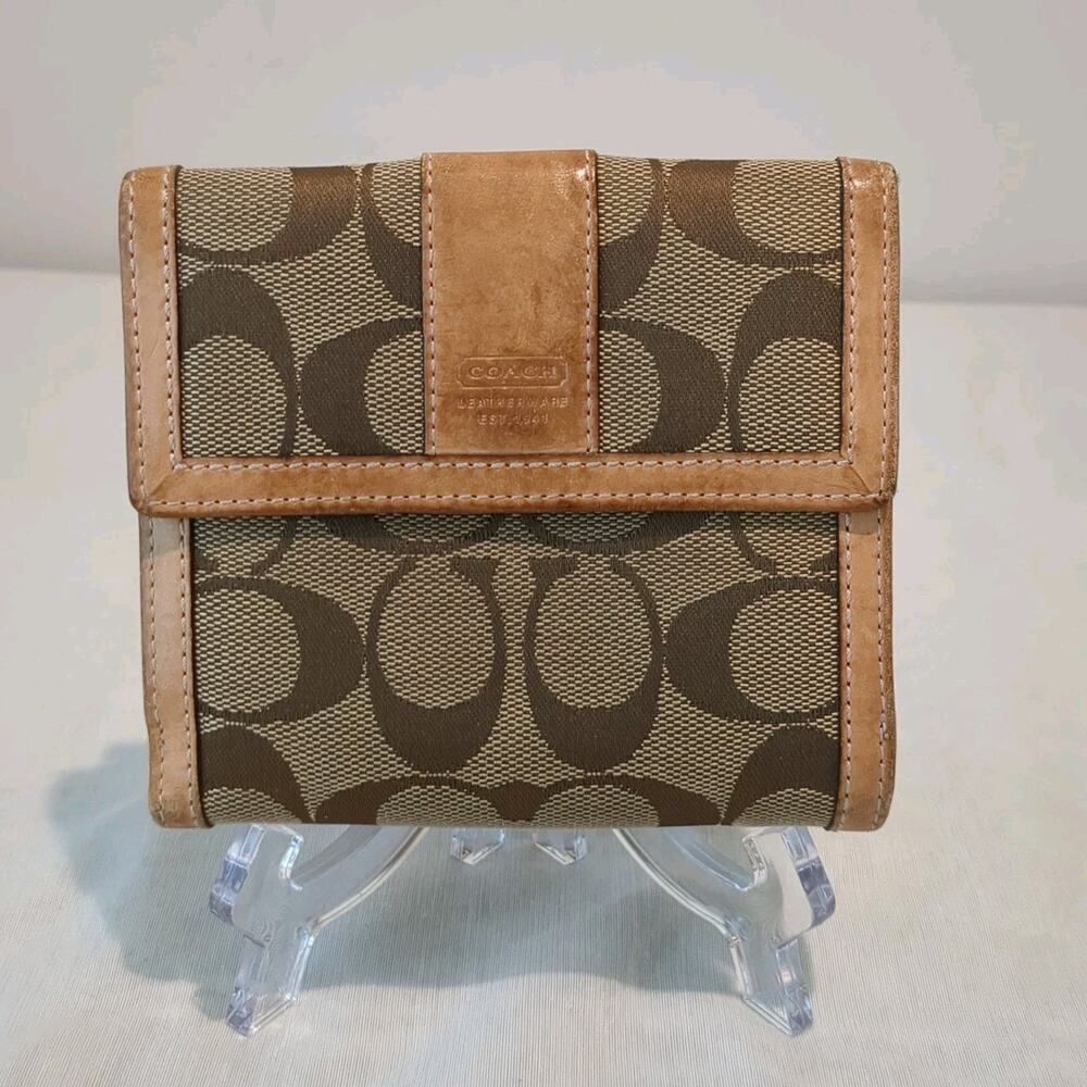 Coach Wallet Canvas Leather Signature Bifold Medium Beige Compact Logo